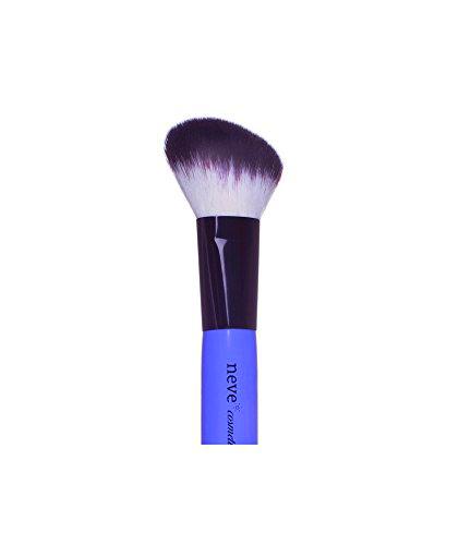 Neve Cosmetics Cepillo contorneado suave y en ángulo para esculpir los volúmenes faciales | &quot;Blue contour&quot;